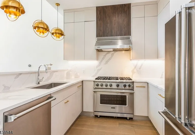 14 2nd St #3D — Photo 1