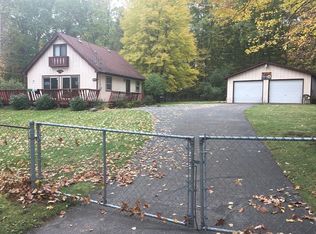 1721 Wolf Lake Dr, Baldwin, MI 49304