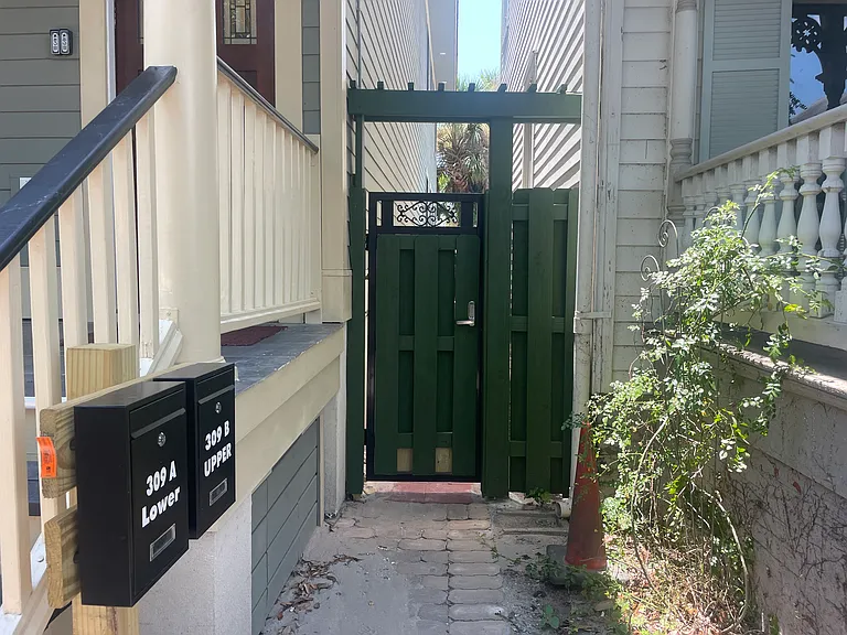 309 W Duffy St #A — Photo 36