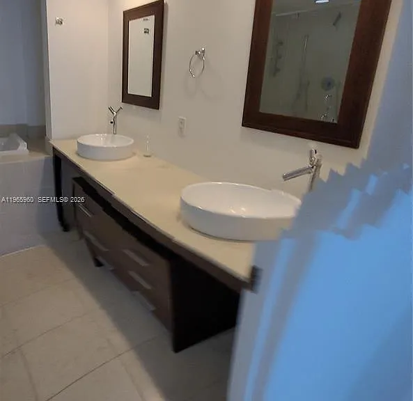 475 Brickell Ave #3709 — Photo 3