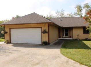 6000 Val Rod Ct, Tecumseh, MI 49286