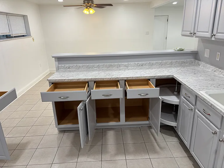 210 Appletree Ln — Photo 28