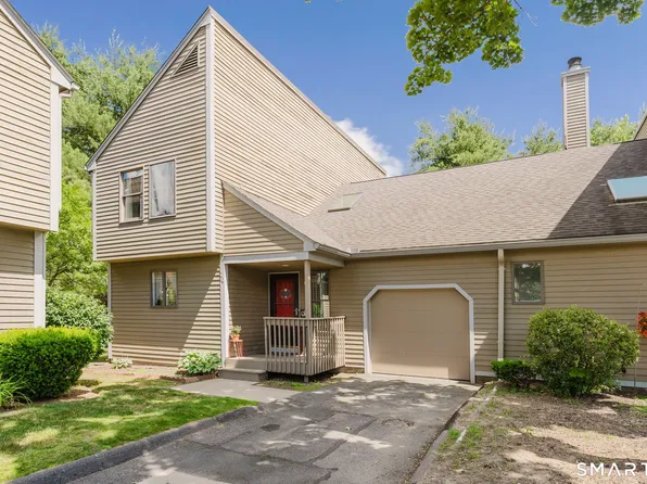 20 Elm Meadows #20, Enfield, CT 06082