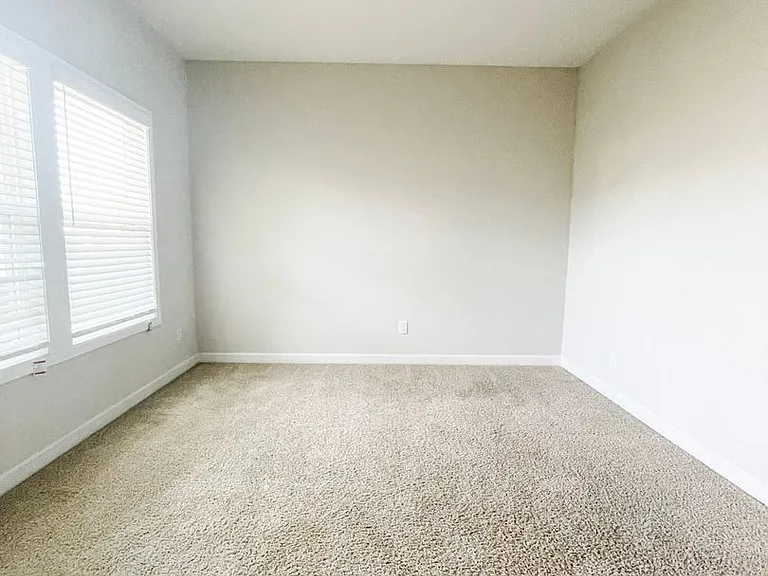 351 Springhaven Dr — Photo 9