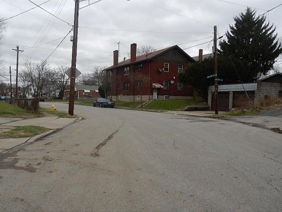 4th image of 7026 Van Kirk Ave