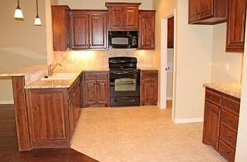 4th image of 1007 Rosenda Ln