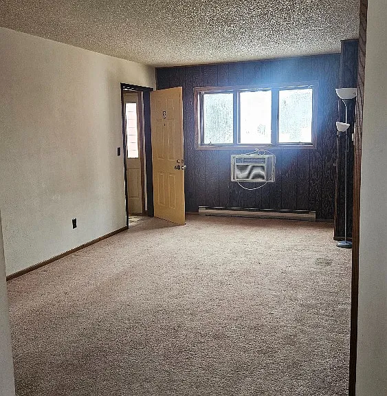 2120 Marathon Ave #10 — Photo 5