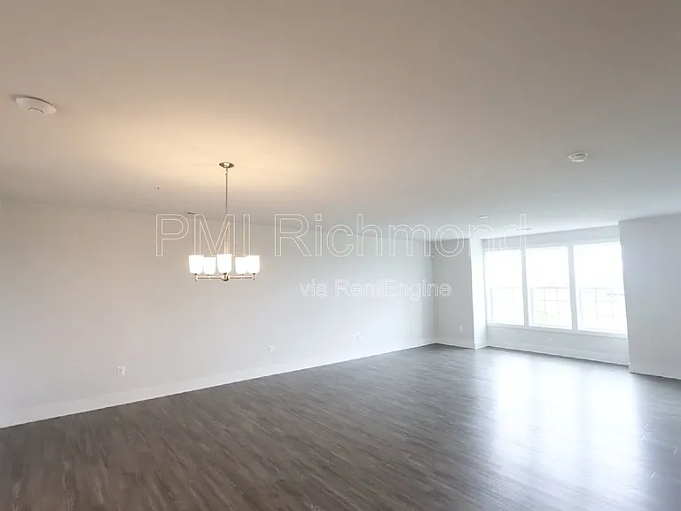 4344 Bon Secours Pkwy #B — Photo 9