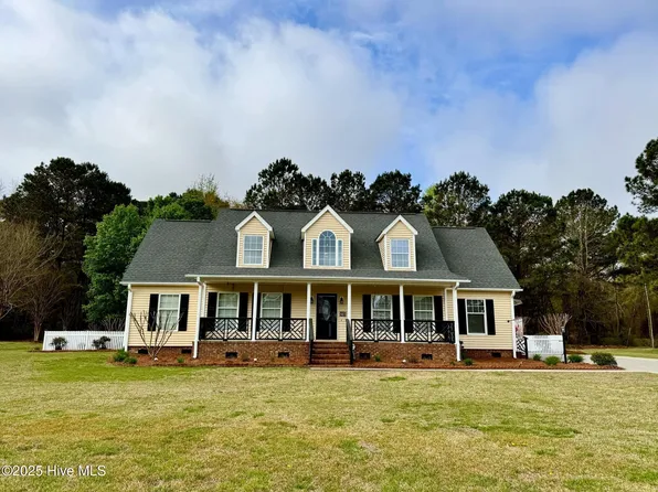 2726 Saint John Circle, Kinston, NC 28504