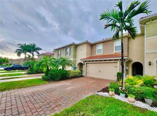 12520 Laurel Cove Dr, Fort Myers, FL 33913