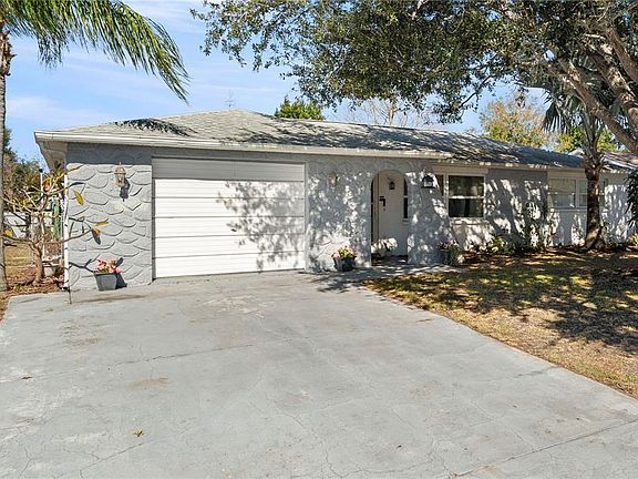 3rd image of 6333 Aberdeen Ave