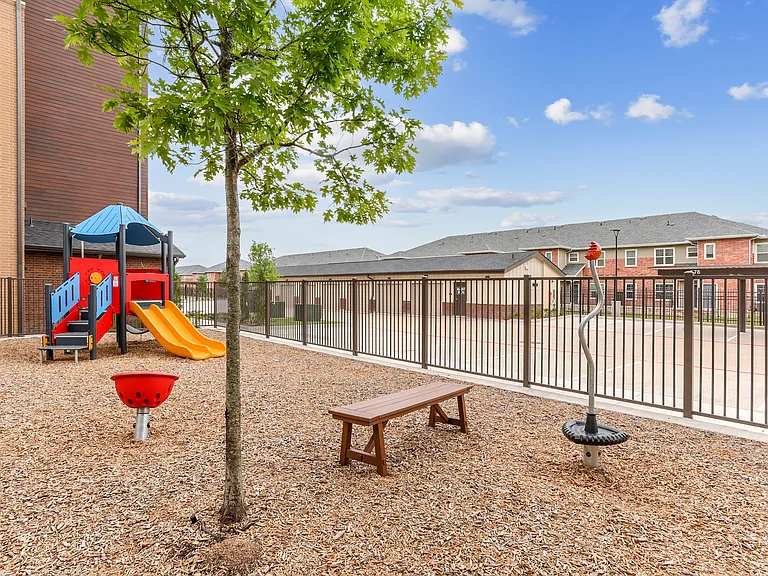 Wildwood Luxury Urban Homes — Photo 25