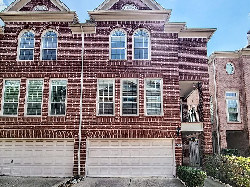 1st image of 34 Waugh Dr Unit B