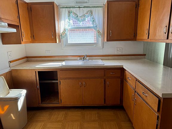 4th image of 10935 S Buffalo Ave