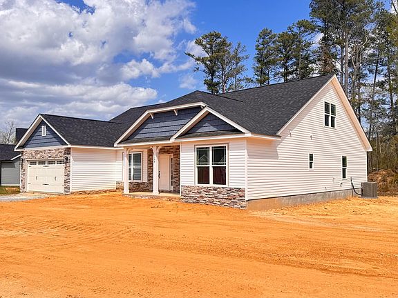 2nd image of 164 Lake Edge Dr