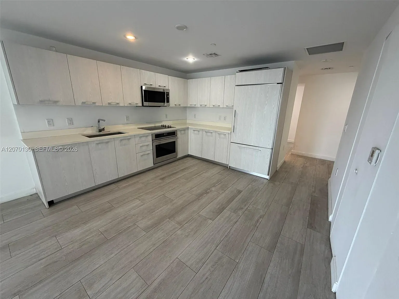 Brickell Heights West Con — Photo 1