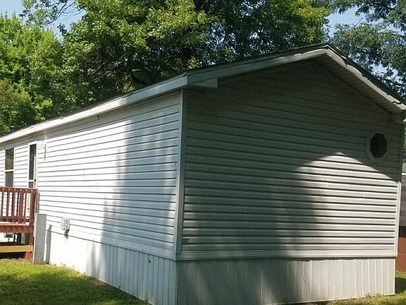 2nd image of 144 Oak Brook Ct #144