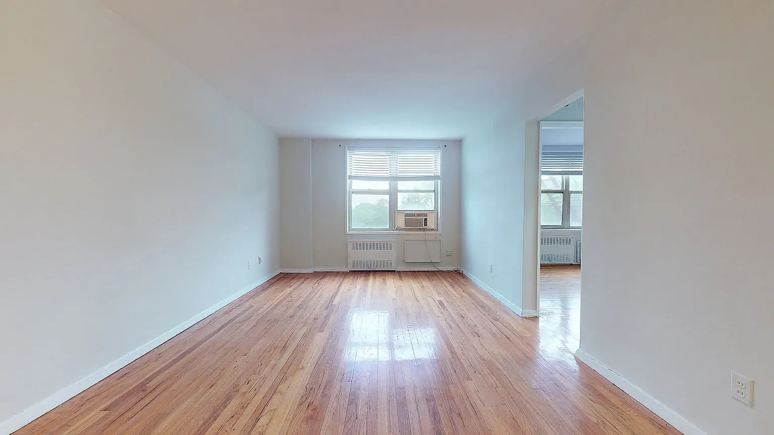 66-15 Thornton Place — Photo 4