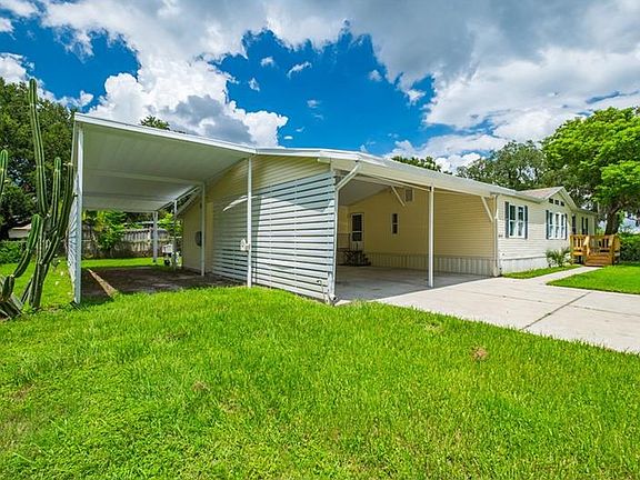 3rd image of 15441 Carrolls Ct