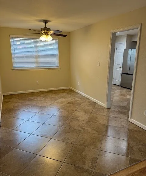 1996 Greenglen Dr #103 — Photo 4