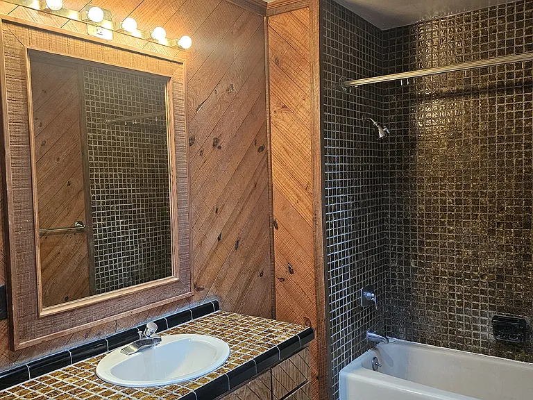 815 S Milledge Ave #1 — Photo 10