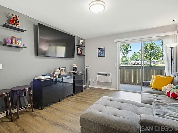2nd image of 12728 Lakeshore Dr APT A