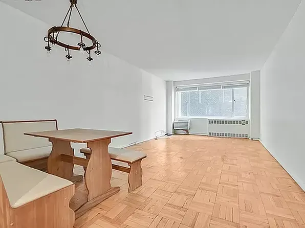 411 East 53rd Street image 1 of 6
