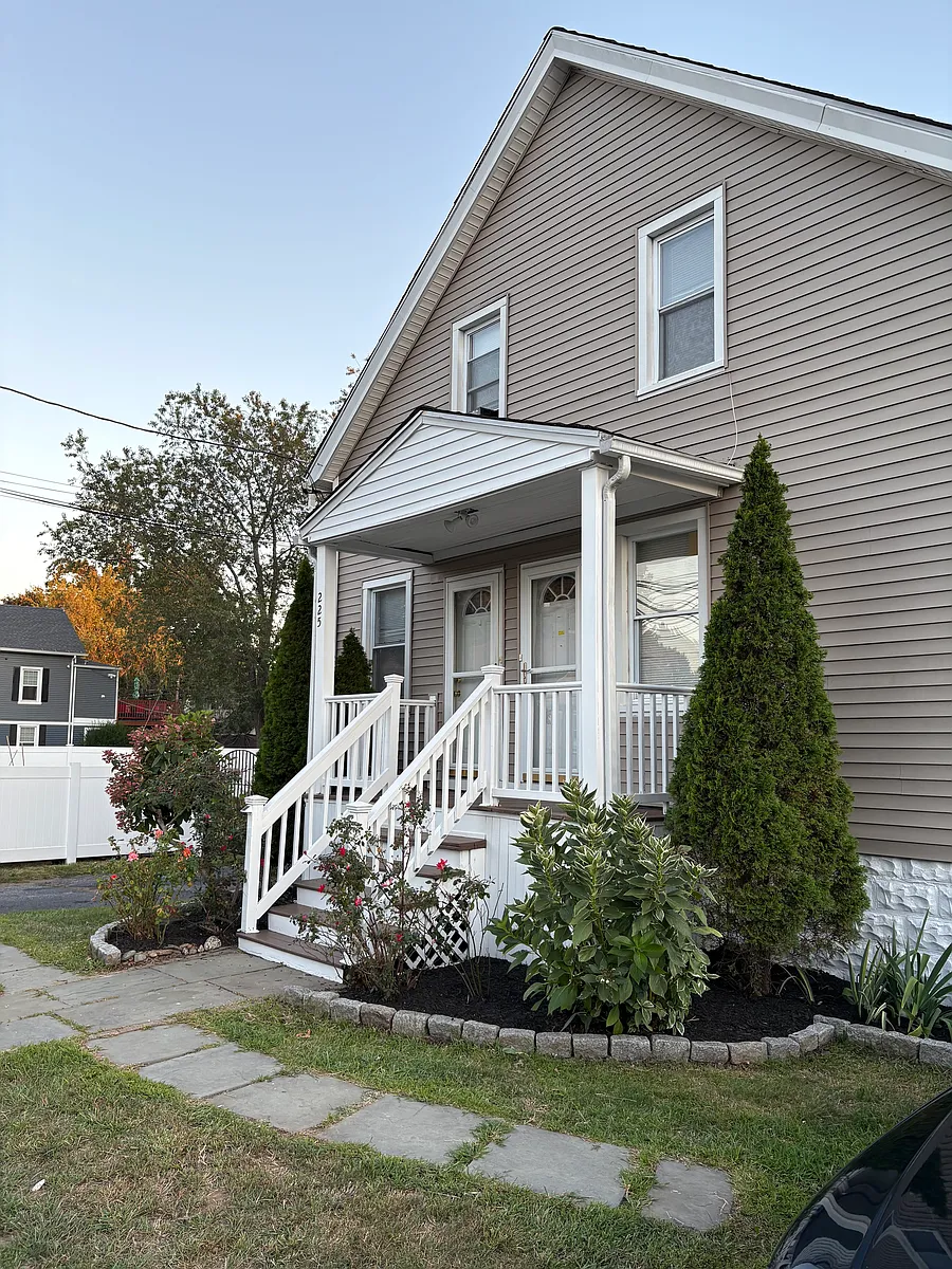 Building Photo - 225 Columbus Ave #1