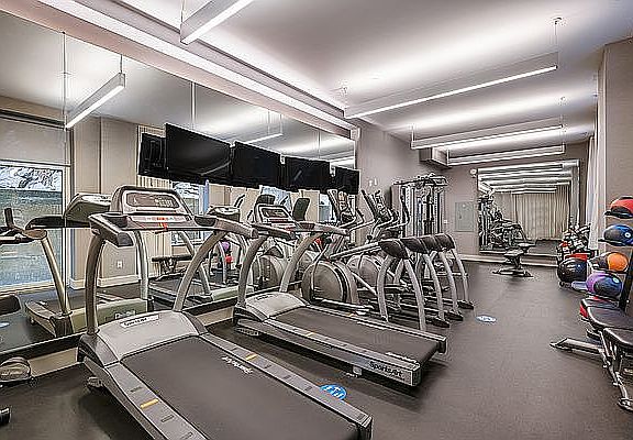 5th image of 432 W 52nd St #2EE
