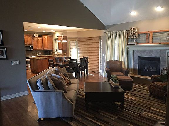 4th image of 3802 N 161st Ave