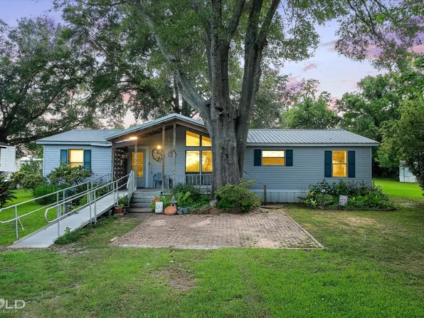 172 Vienna Pkwy, Natchitoches, LA 71457