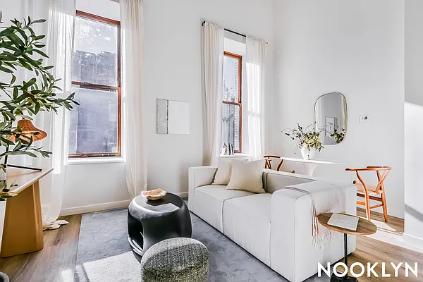 Rented by Nooklyn NYC LLC | media 48