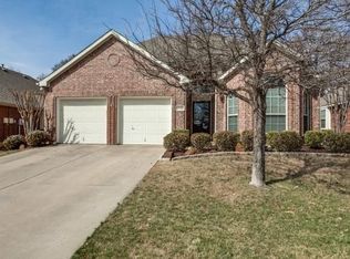 6904 Crenshaw Ln, Denton, TX 76210