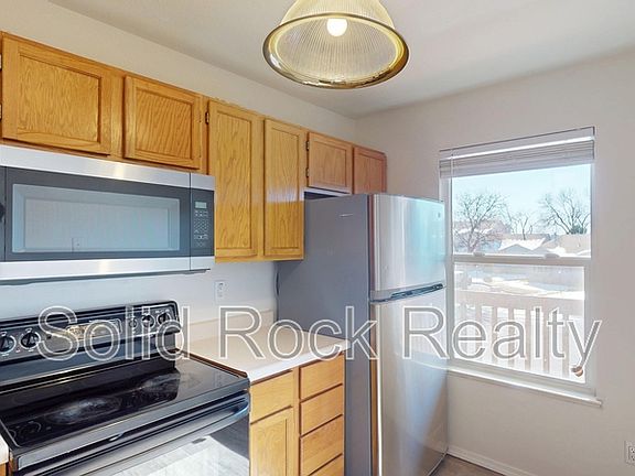 3rd image of 971 Brant Hollow Ct
