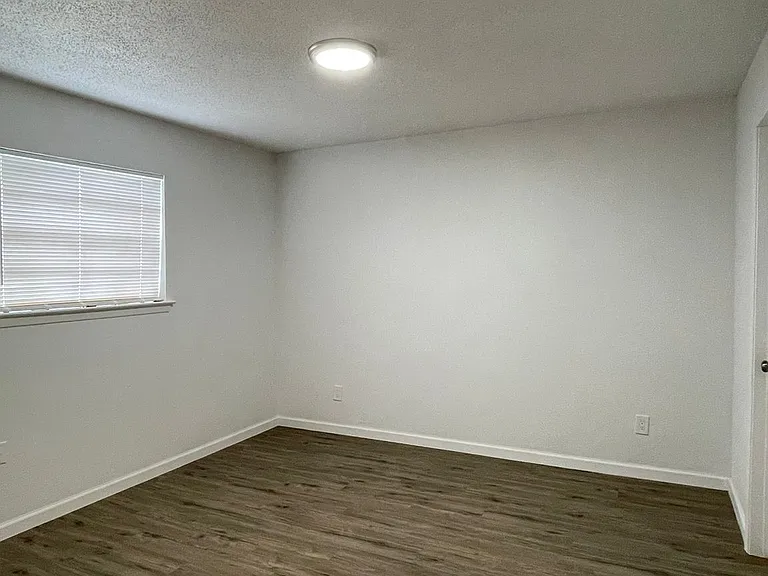 Fortune Square Apartments — Photo 14