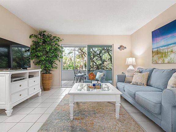 3rd image of 1200 E Peppertree Ln APT 202