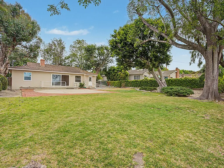 27 Ranchview Rd — Photo 32
