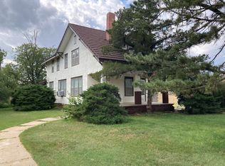 907 Fresno St, Plainview, TX 79072