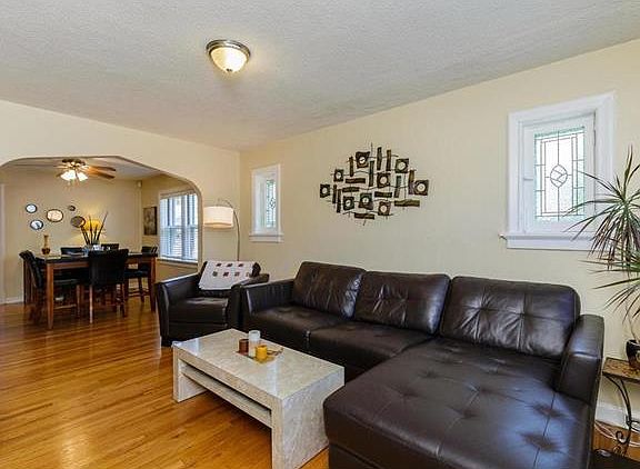 3rd image of 5537 Neosho St