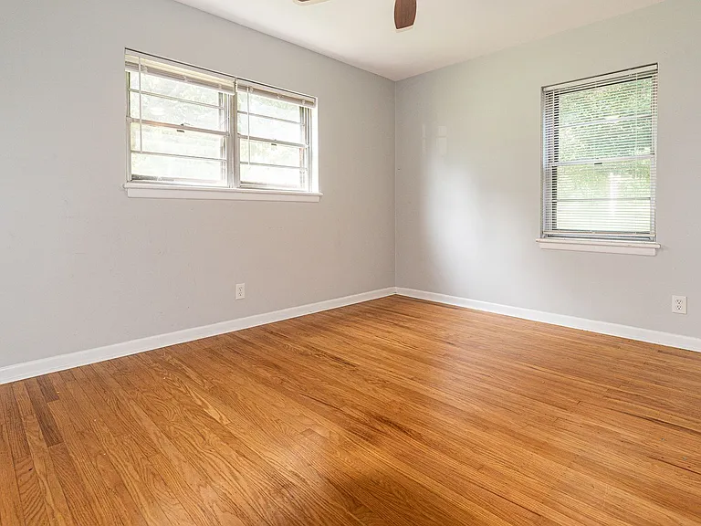2728 Riedling Dr — Photo 9
