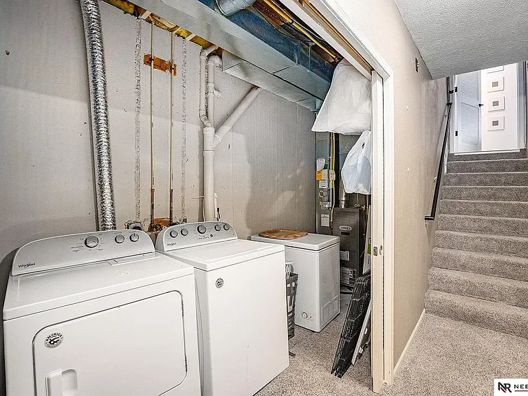 18552 Polk St — Photo 27