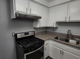 12521 Grevillea Ave #7, Hawthorne, CA 90250