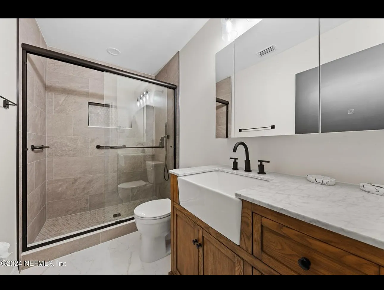 85 Debarry Ave — Photo 4