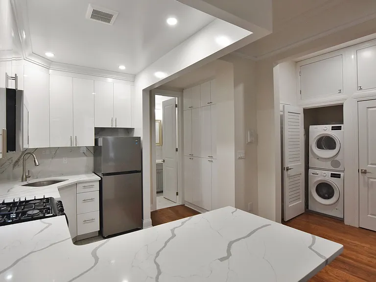 62 E 66th St #4F — Photo 9