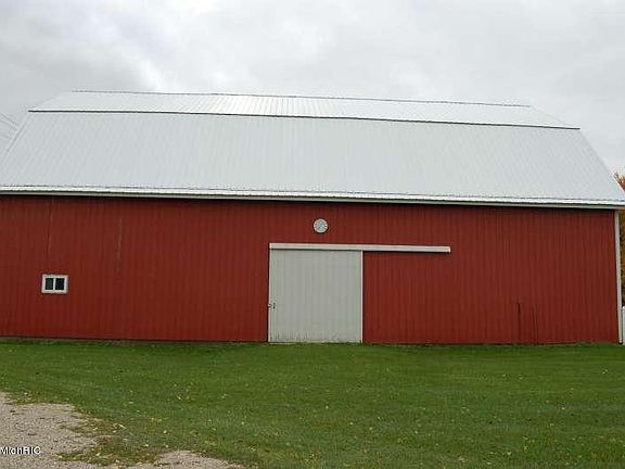 5th image of 6075 48th Ave