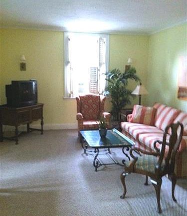 2nd image of 13415 Shaker Blvd APT 8S3