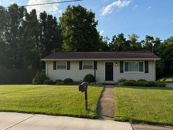 77 Maple Dr, Williamstown, WV 26187