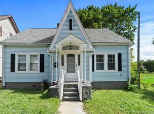 27 Tremont St, Meriden, CT 06450