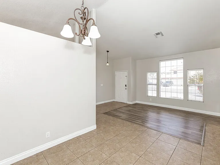 5775 Canyon Oak Cir — Photo 6