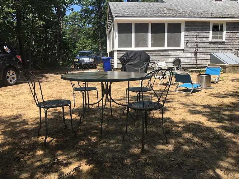 200 Captains Way — Photo 8